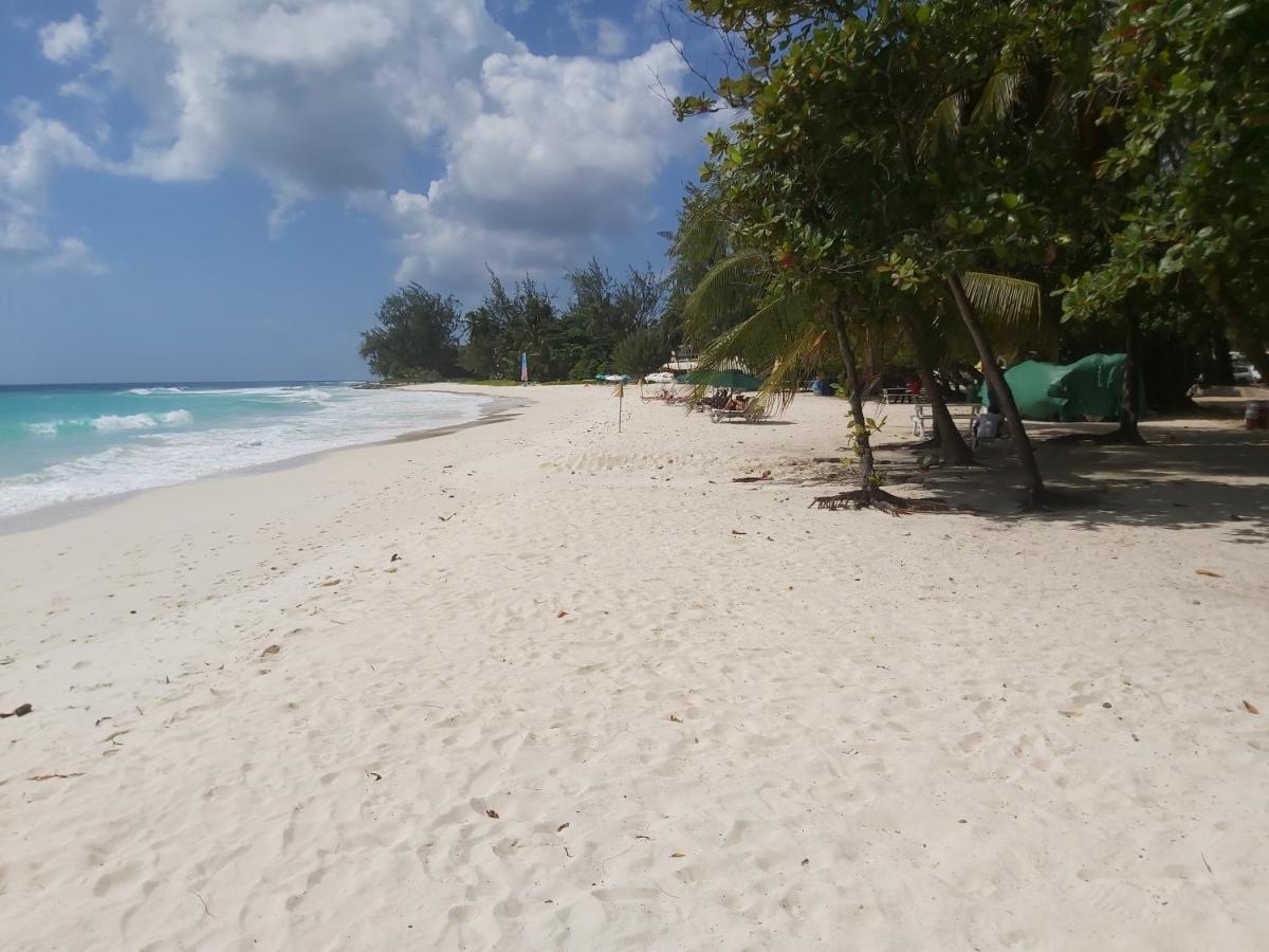 Ocean View Apartments Bridgetown Buitenkant foto