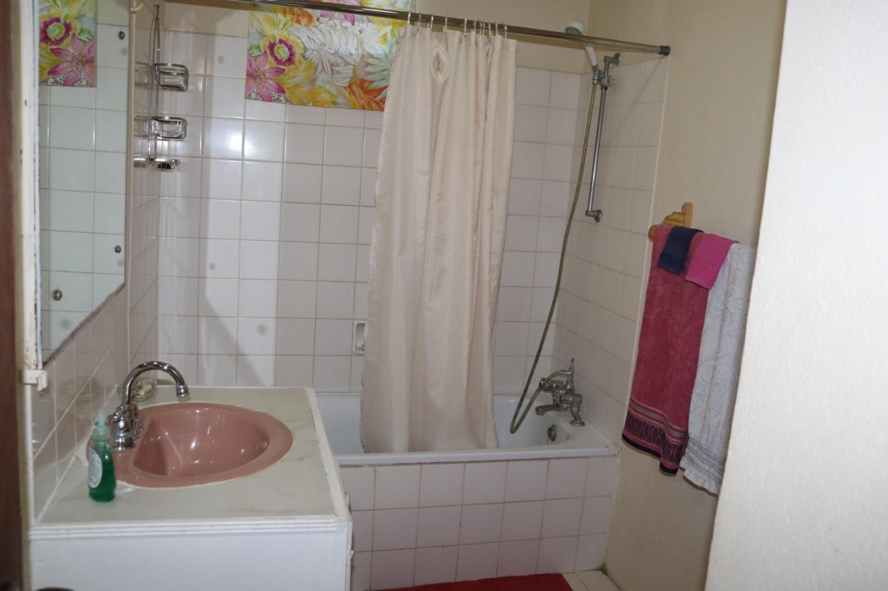 Ocean View Apartments Bridgetown Buitenkant foto